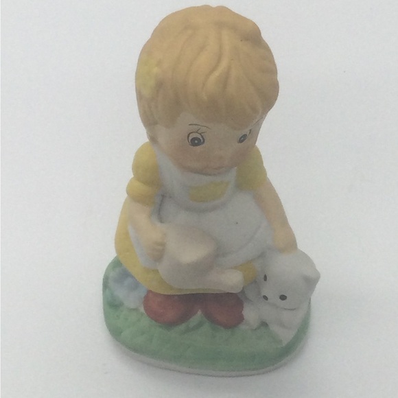 Retro sweet girl figurine with dog watering can yellow 60s hobbyist piece - Picture 3 of 10